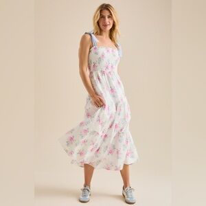 New with tags Altar’d state Gemma Floral Maxi Dress